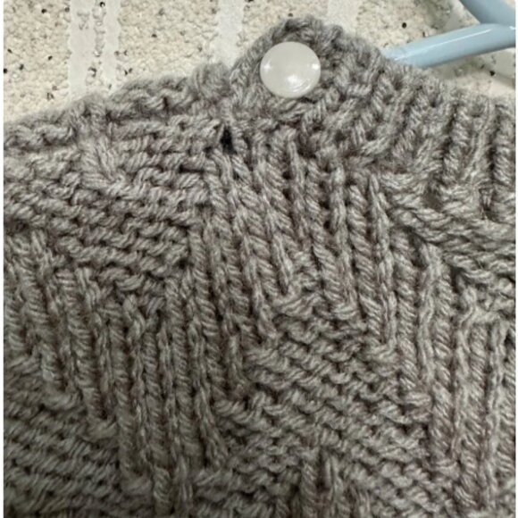 Handmade Knitted Gray Sweater Vest With Chevron Pattern — Cozy Wool Blend Pullov - Picture 3 of 7